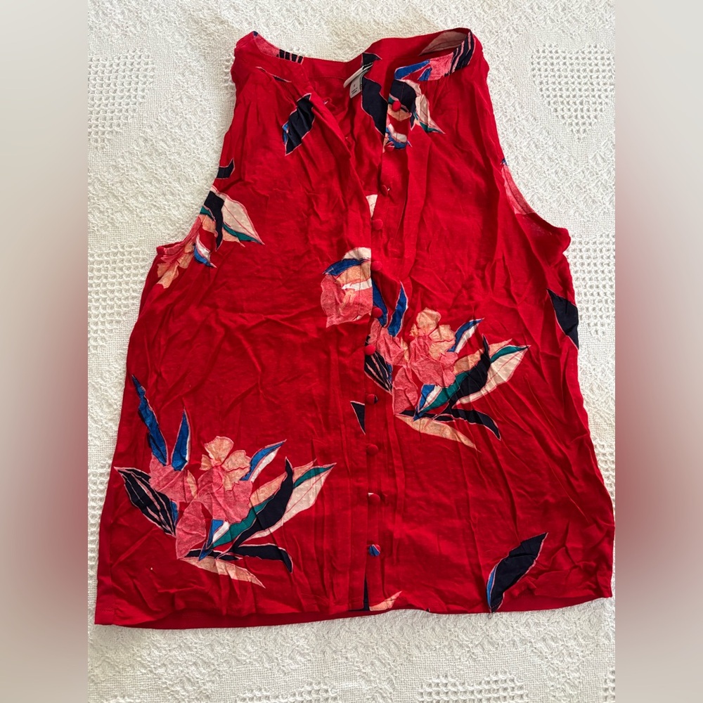 A New Day Red Floral Button Up Tank Top Womens Size Small Preowned